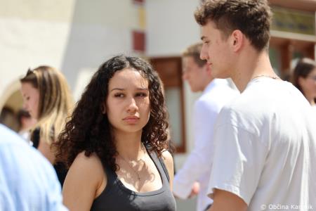 Kamnik danes v znamenju maturantske četvorke, v kateri je zaplesalo preko 200 maturantk in maturantov (81)